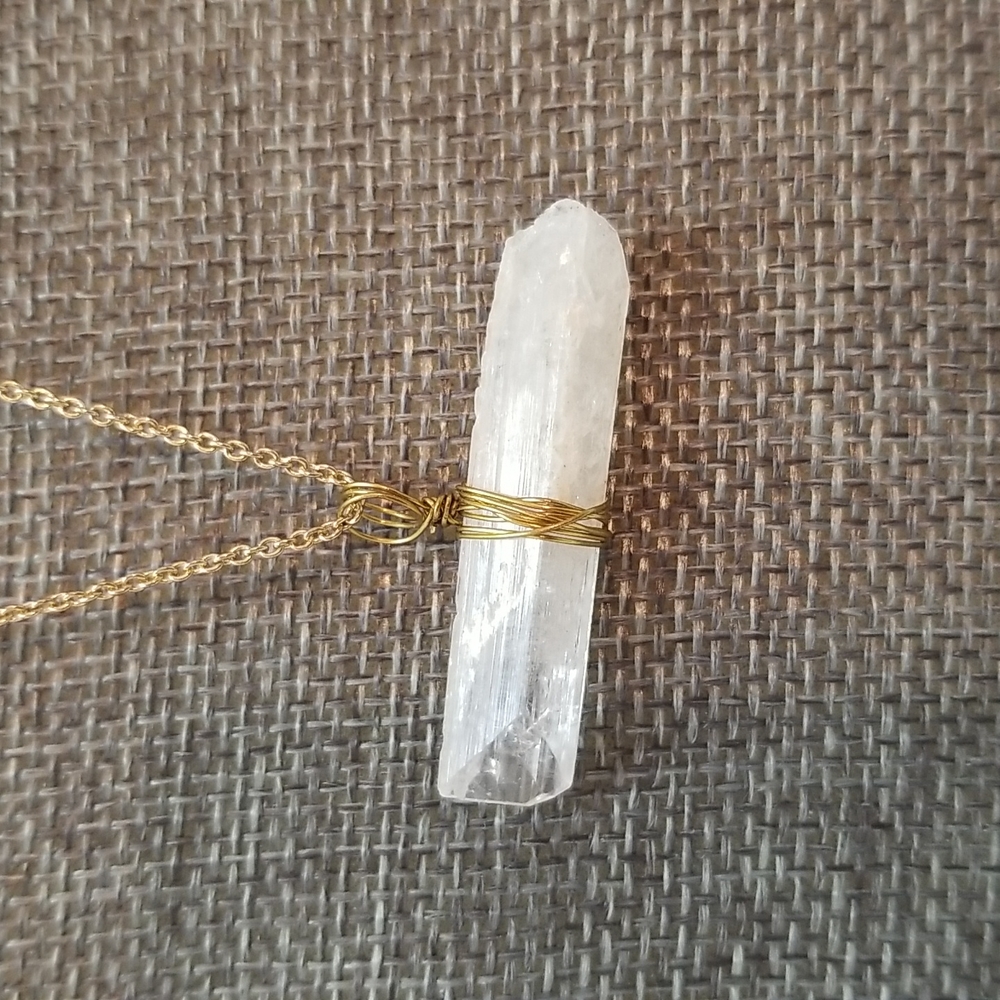 Jewelry - Picture 2 of 3